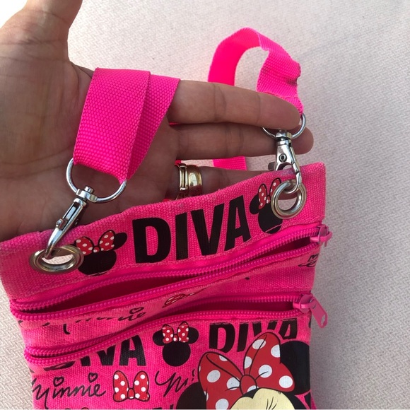 Disney's Minnie Mouse"Glam" Cross-Body Passport Purse Shoulder Bag, Neon Pink - Picture 8 of 11